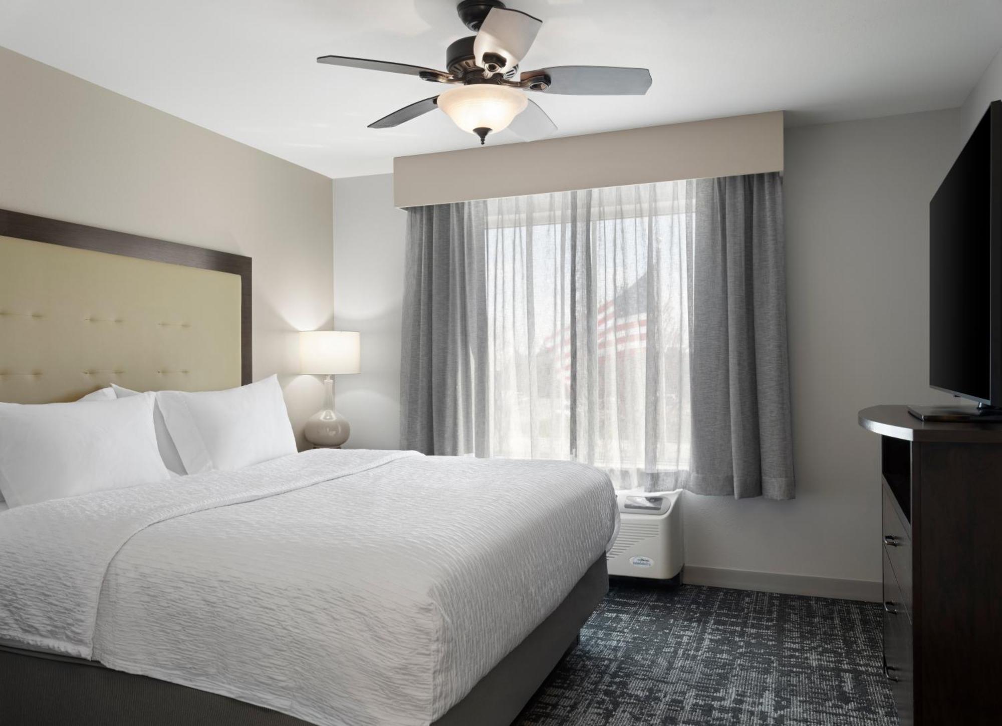 Homewood Suites By Hilton Akron/Fairlawn Bagian luar foto