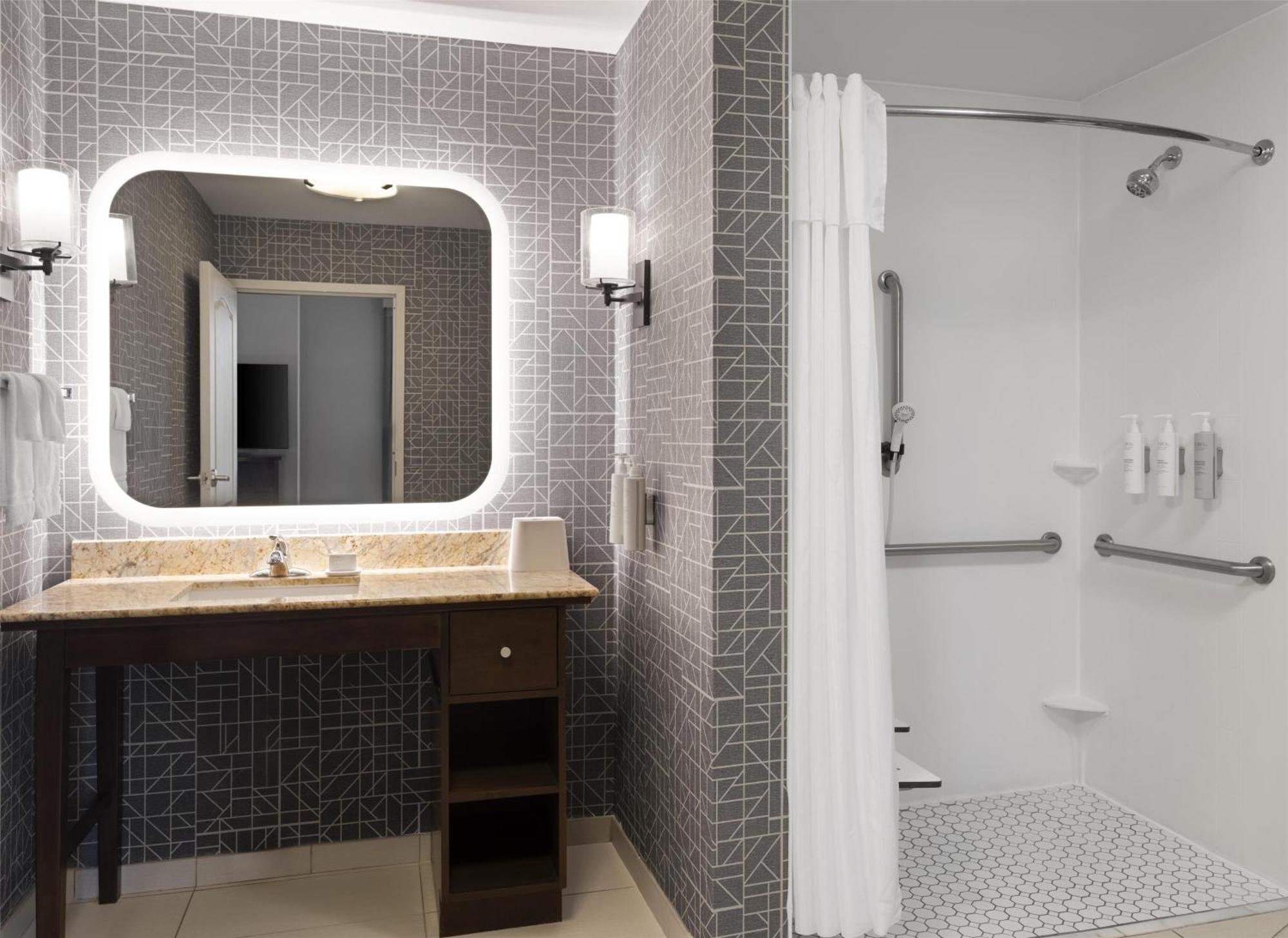 Homewood Suites By Hilton Akron/Fairlawn Bagian luar foto